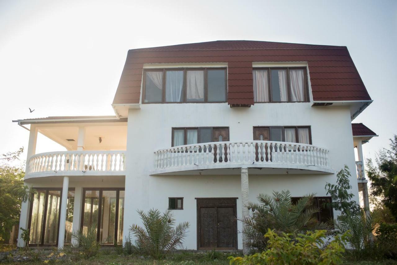 Crim Wind Freedom Hotel Jambiani  Exterior photo